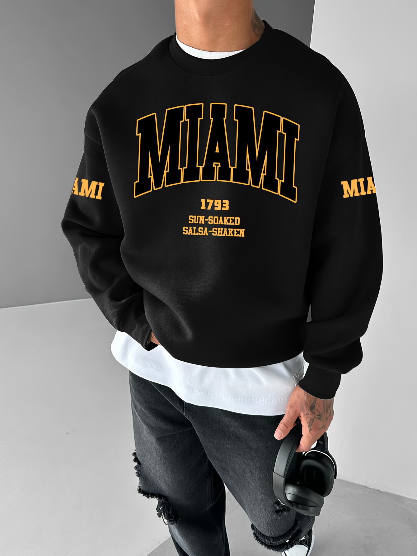 T-shirt da uomo alla moda 1793 - Street Fashion In Milan recensione e prezzo
