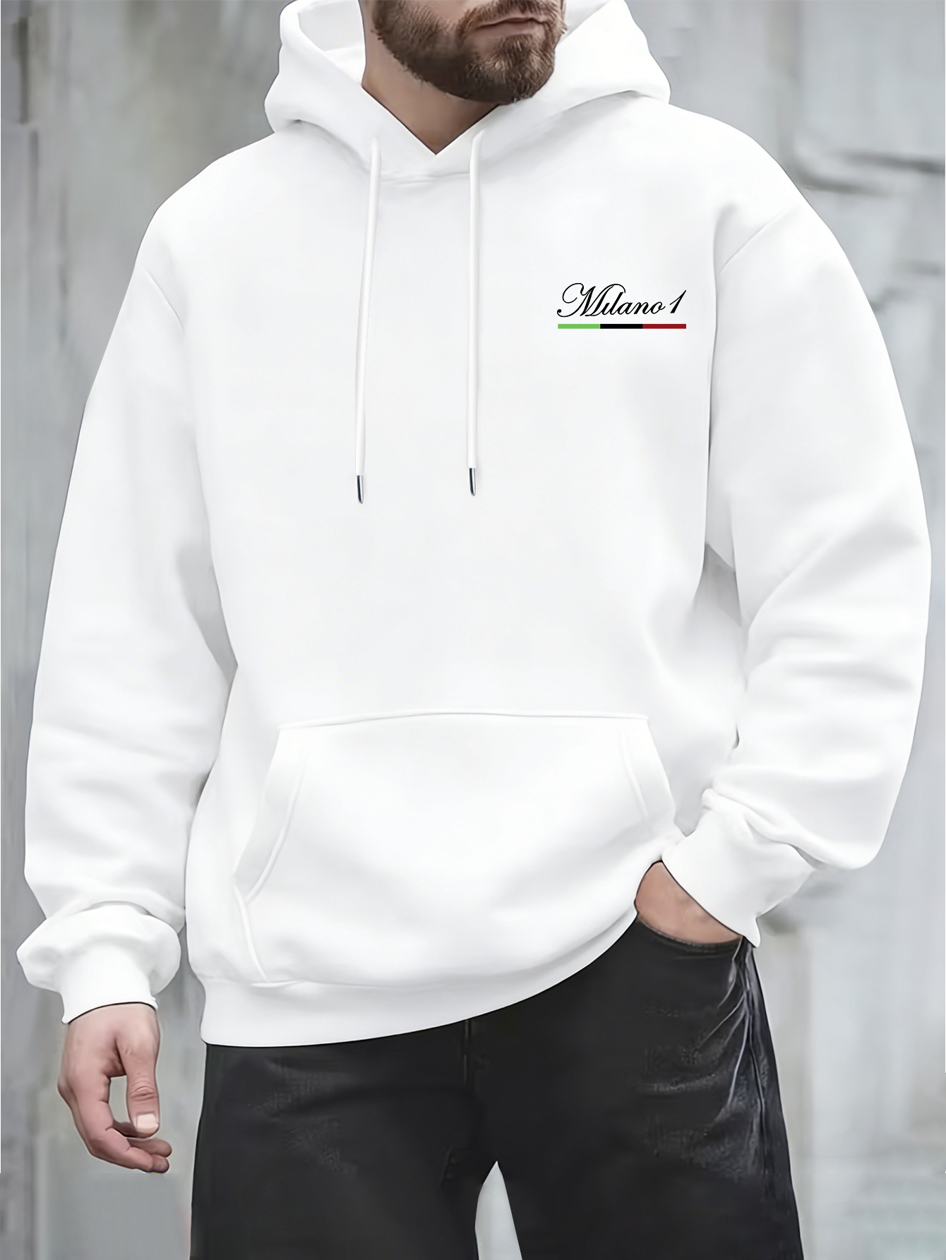 Felpa con cappuccio casual da  - Street Fashion In Milan recensione e prezzo