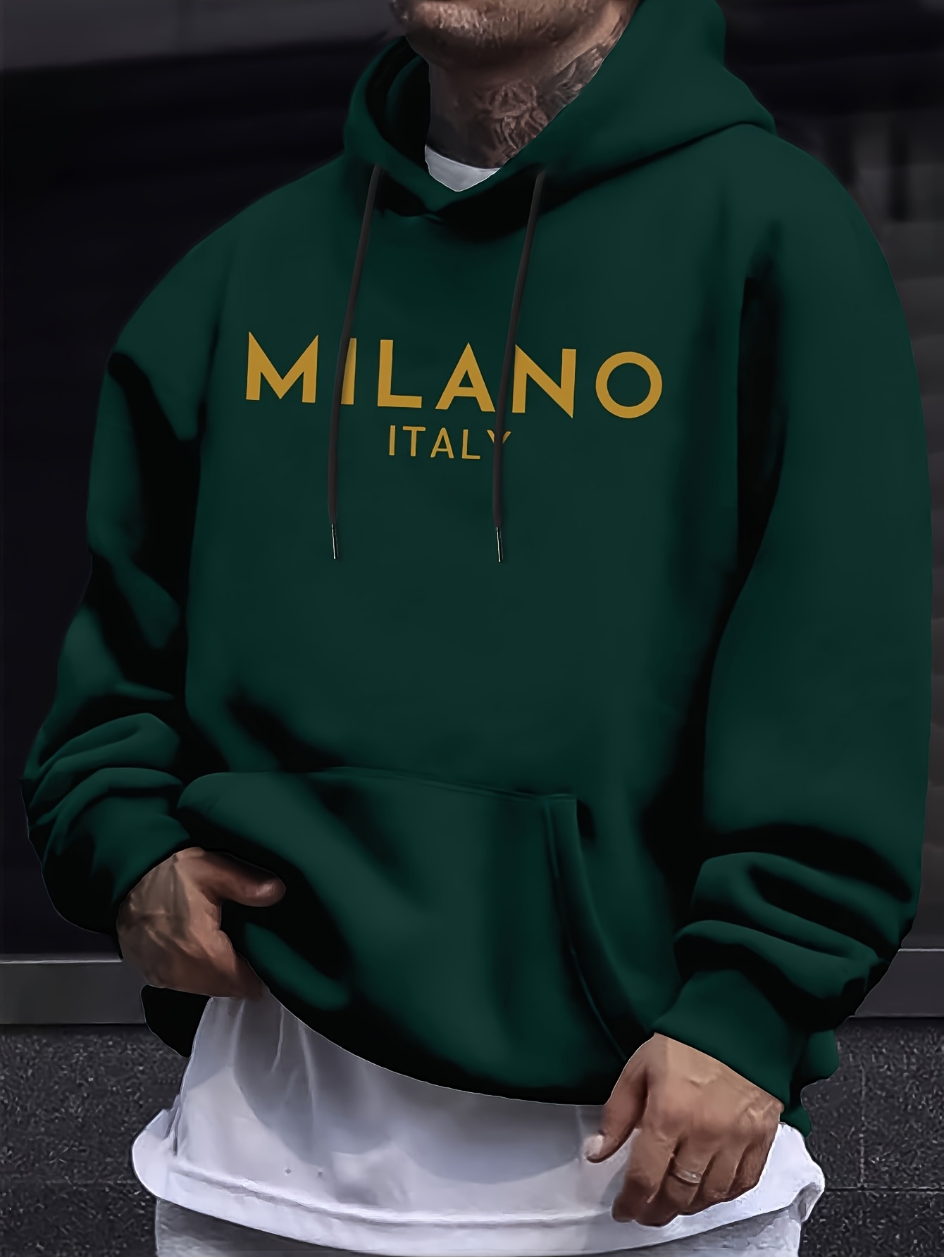 Felpa con Cappuccio Milan Lett - Street Fashion In Milan recensione e prezzo