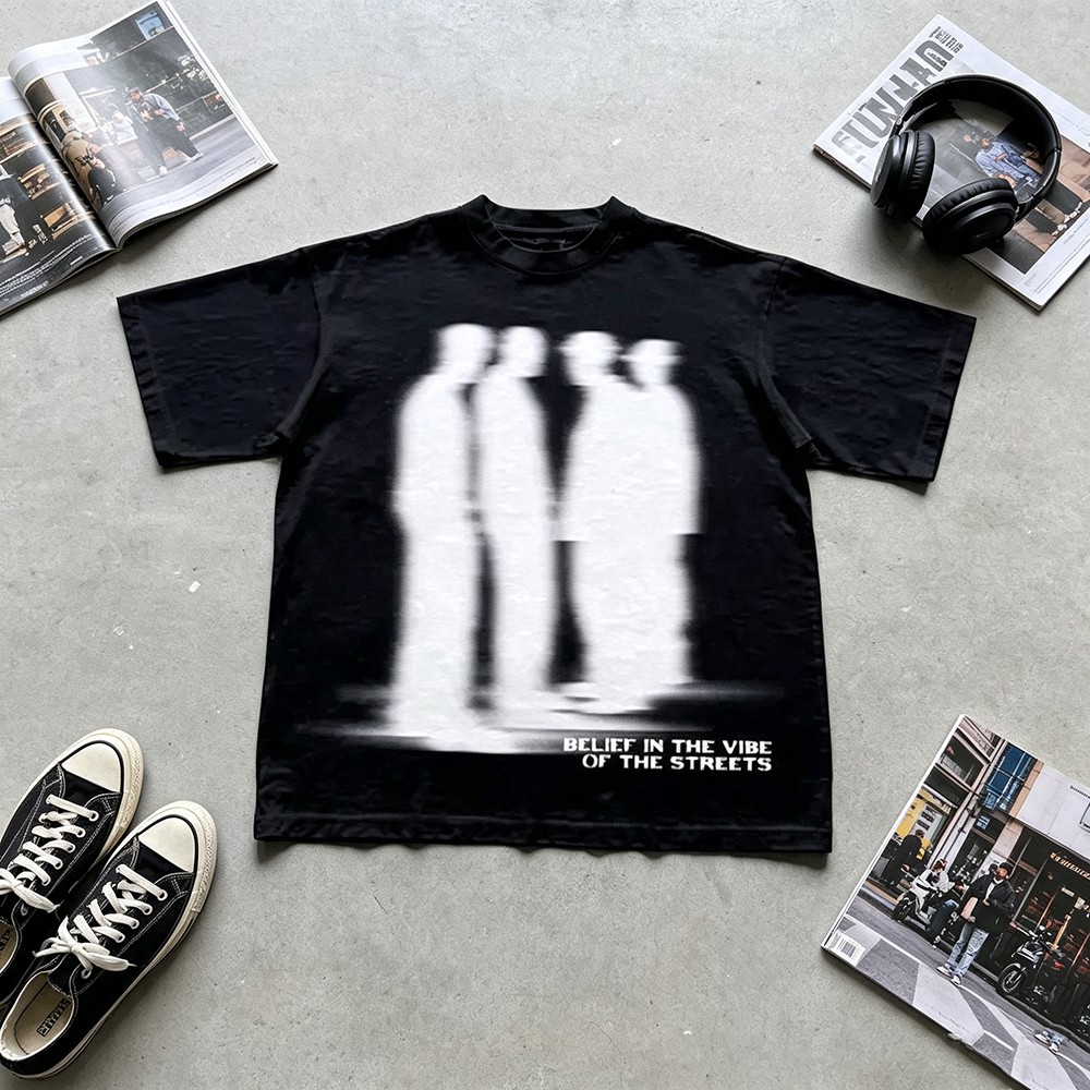 T-shirt grafica con silhouette - Street Fashion Vibes recensione e prezzo