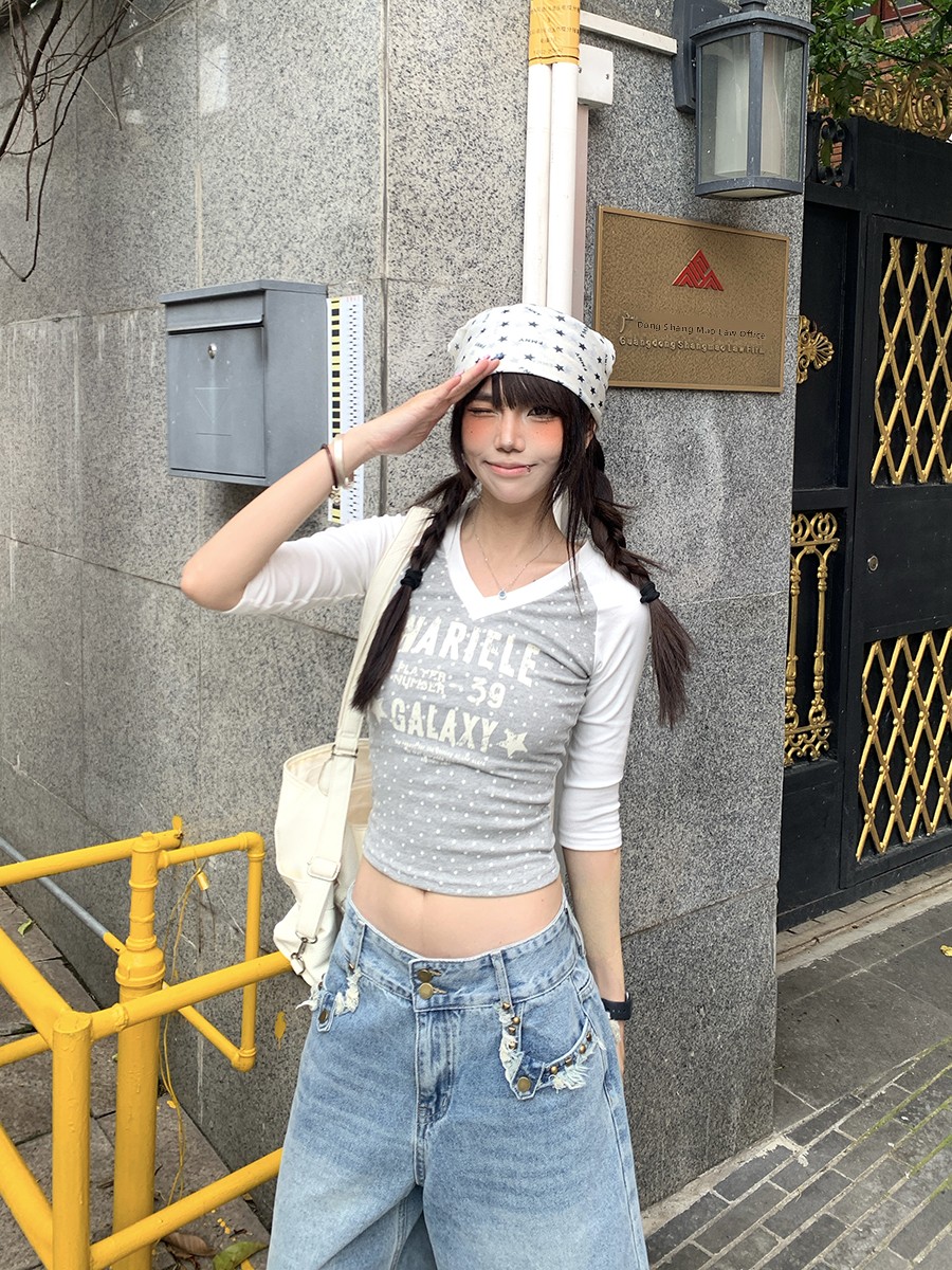 T-shirt estiva a pois con scol - Street Fashion Korean Girl recensione e prezzo