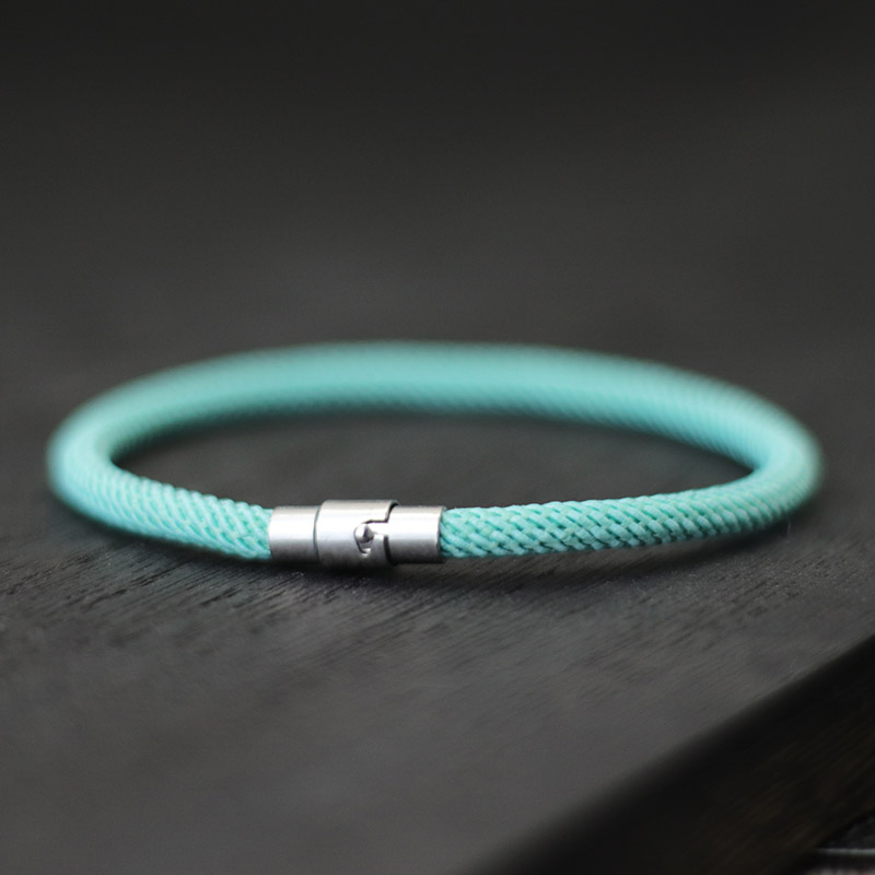 Bracciale a corda intrecciato  - Street Fashion In Milan recensione e prezzo